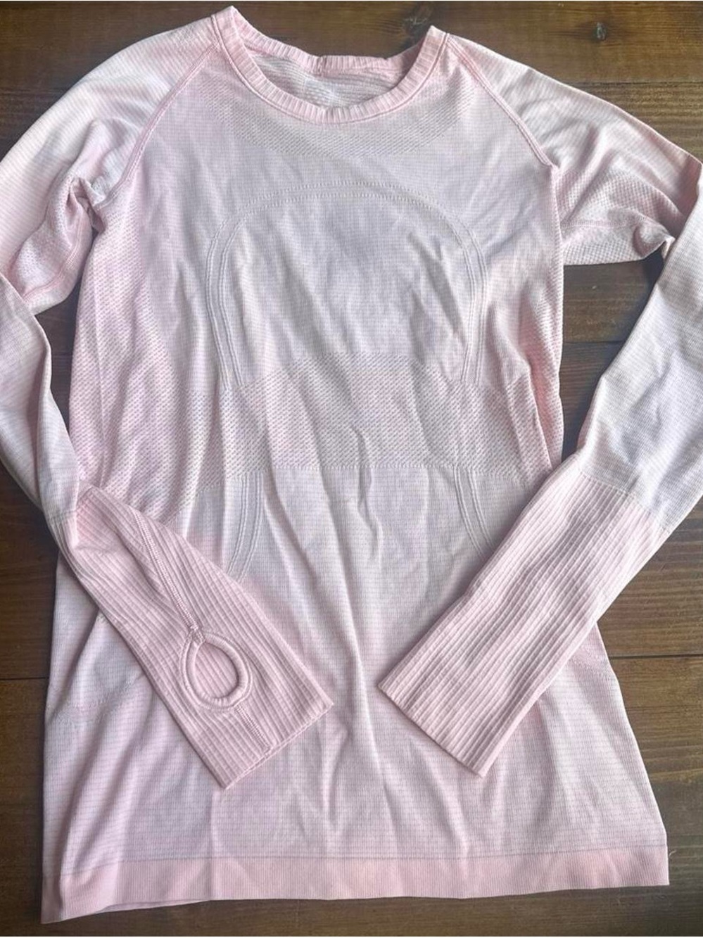 Women’s Lightweight Long-Sleeve Seamless Top - Soft Pink